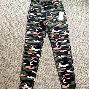 Old Navy Camo Print Leggings